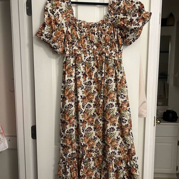 Love the Label fall floral puff sleeve maxi dress small - Picture 3 of 4